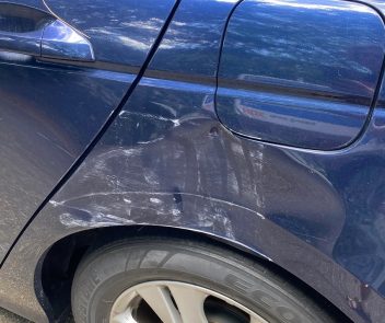 How Much Does It Cost to Remove Scratches from a Car