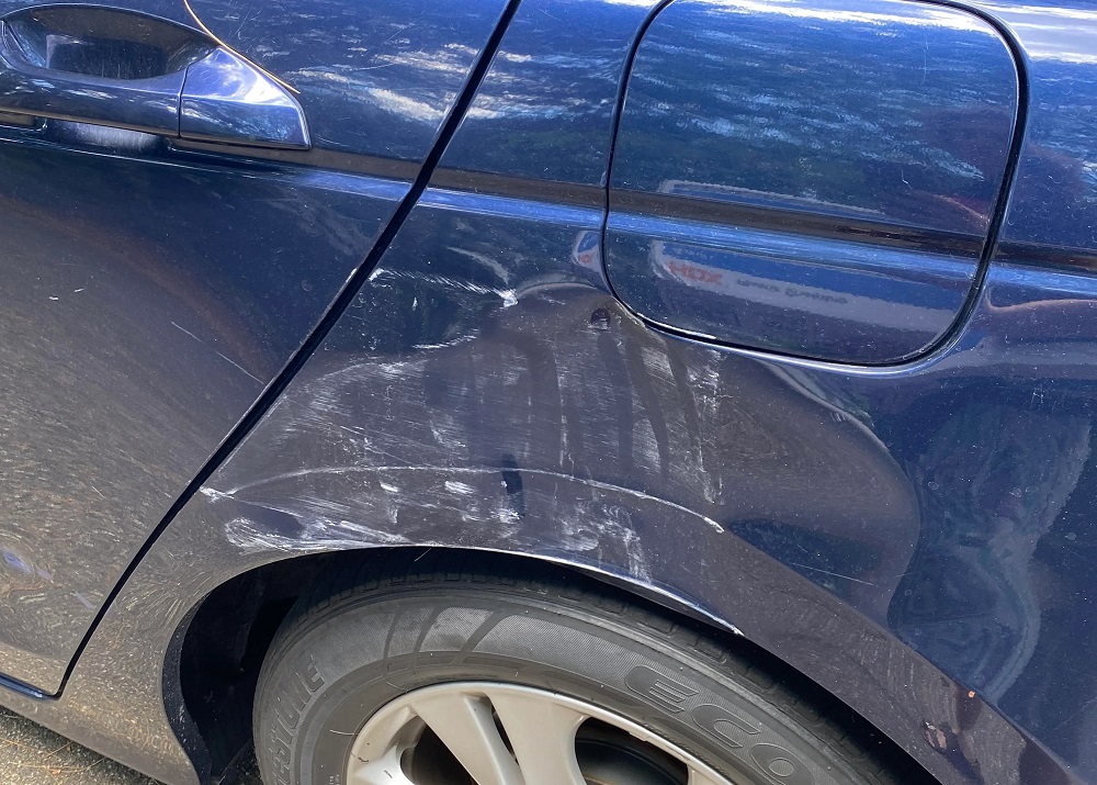 How Much Does It Cost to Remove Scratches from a Car