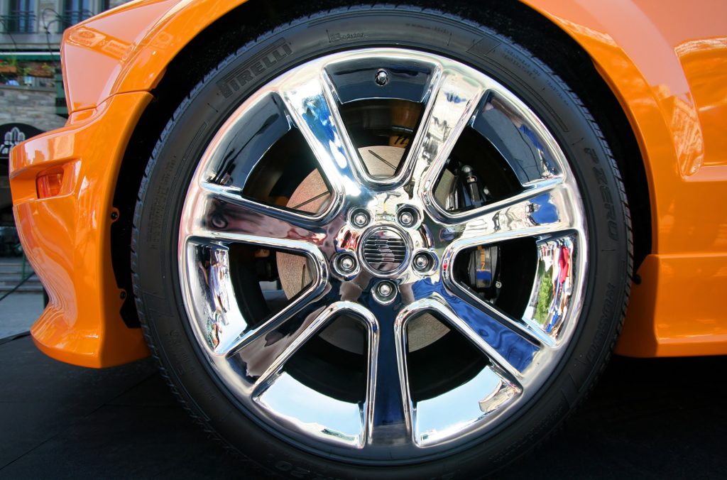 How to Clean Chrome Rims with At-Home Remedies