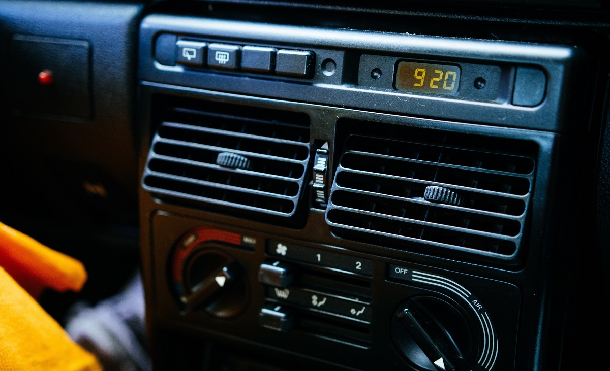 How To Get Mouse Smell Out Of Car Vents Effective Tips And Tricks