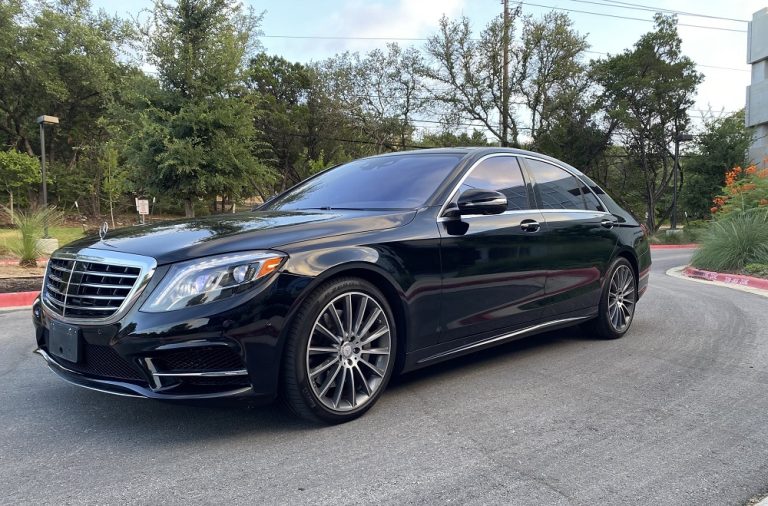 How to Remove Polishing Compound from Plastic