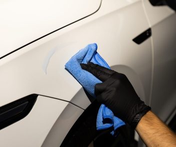 how to remove dried car wax